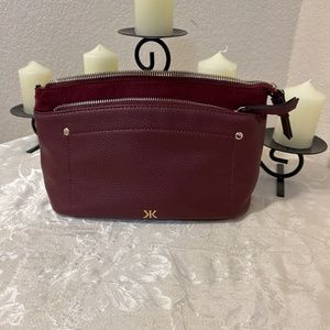 Women’s cosmetics or clutch bag